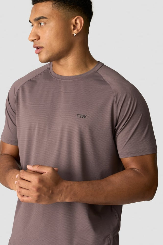 Stride Raglan T-shirt Brown